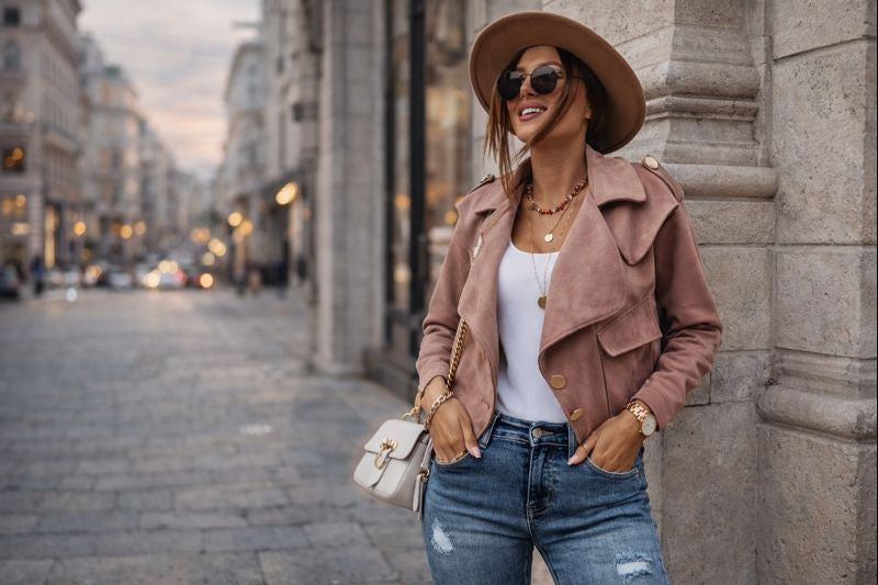 Veste courte boutonnée en polaire effet daim, col à revers, manches longues