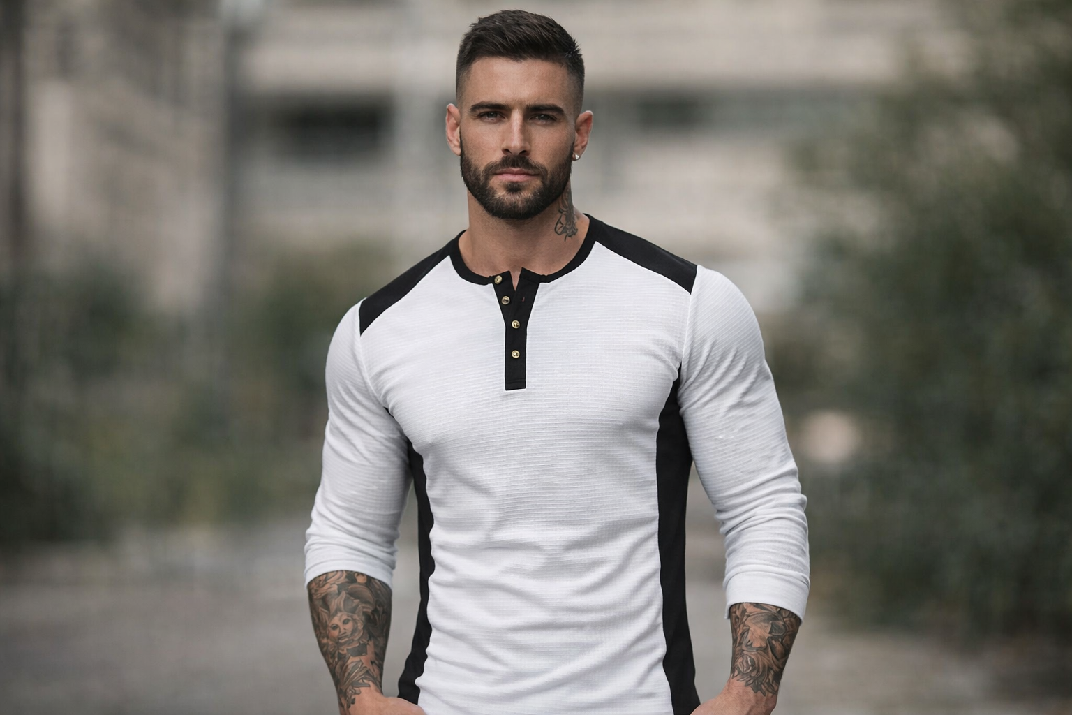 Sweat-shirt manches longues pour homme, jacquard patchwork, coupe décontractée.