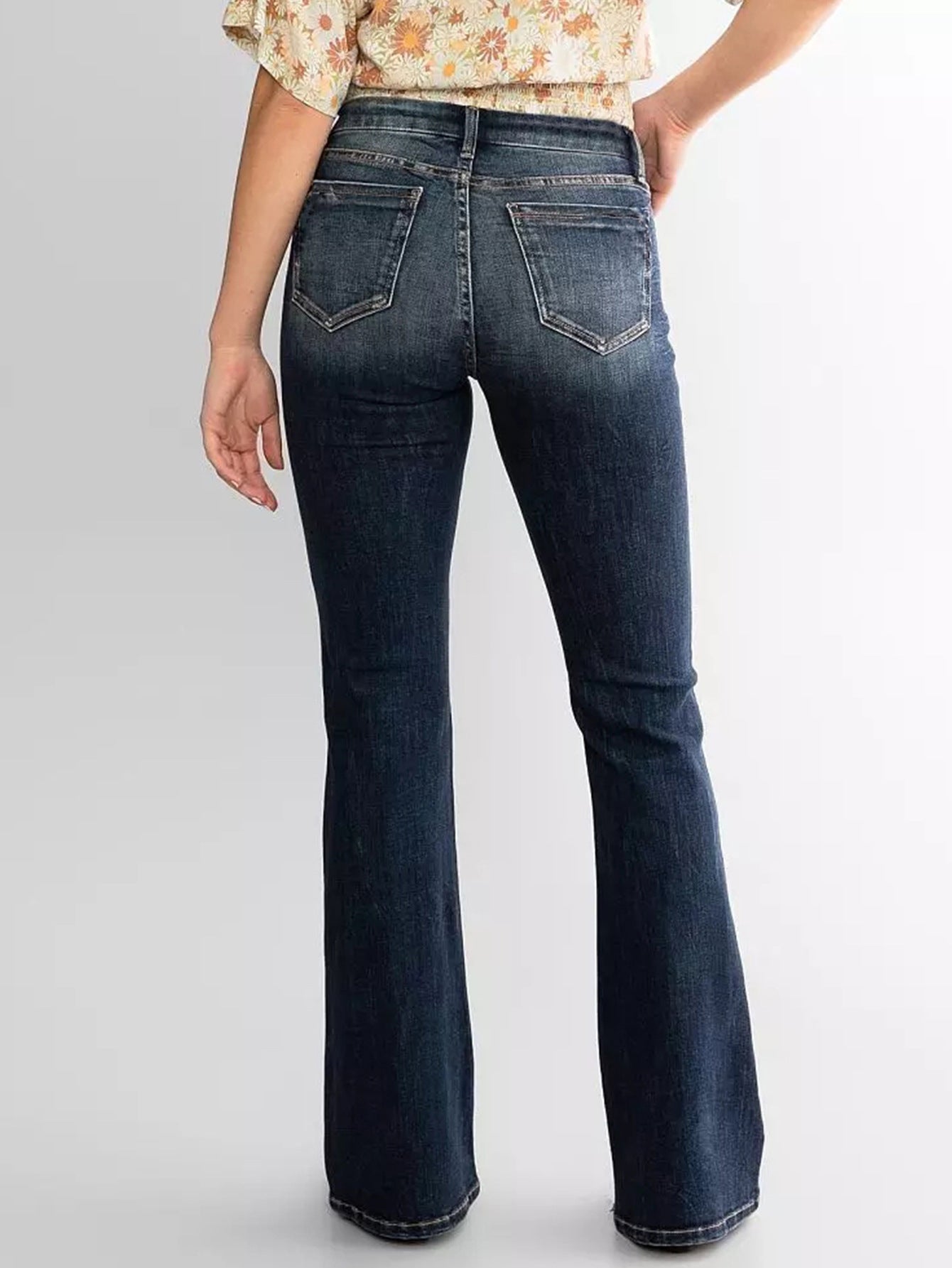 Jean évasé rétro extensible taille moyenne pour femme