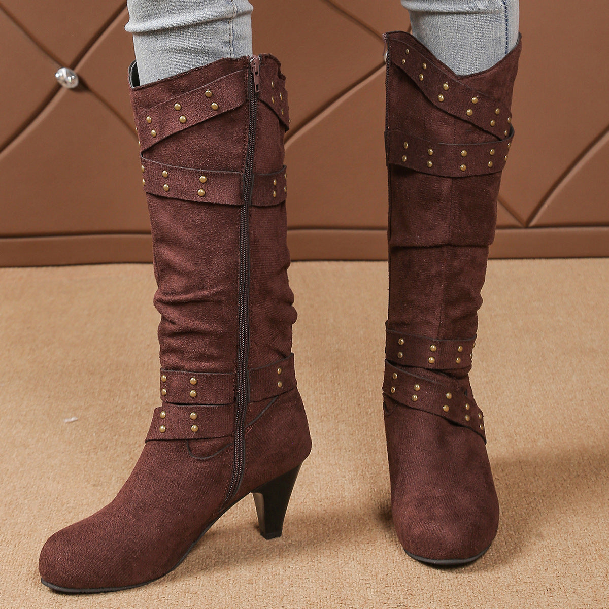 Bottes à talons hauts tendance avec lanières croisées, chaussures décontractées pour femmes avec fermeture éclair pratique.