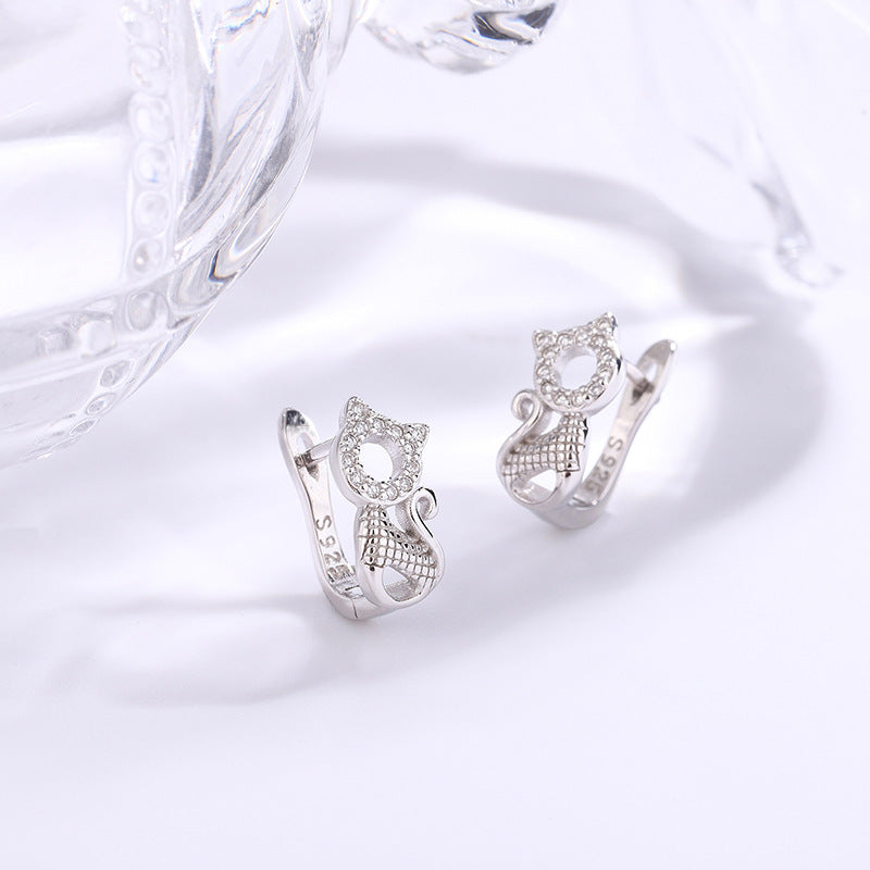 Boucle d'oreille chat en argent