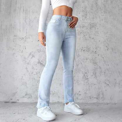 Jean femme coupe droite ajustée – Bleu clair, simple et tendance