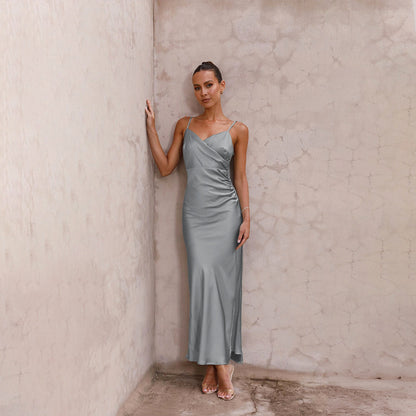 Robe moulante fendue à fines bretelles pour femme – Sans manches