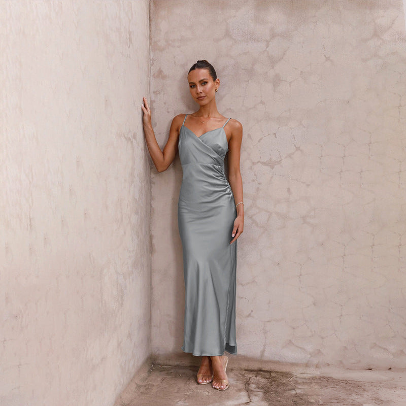 Robe moulante fendue à fines bretelles pour femme – Sans manches