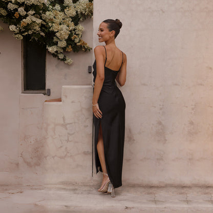 Robe moulante fendue à fines bretelles pour femme – Sans manches