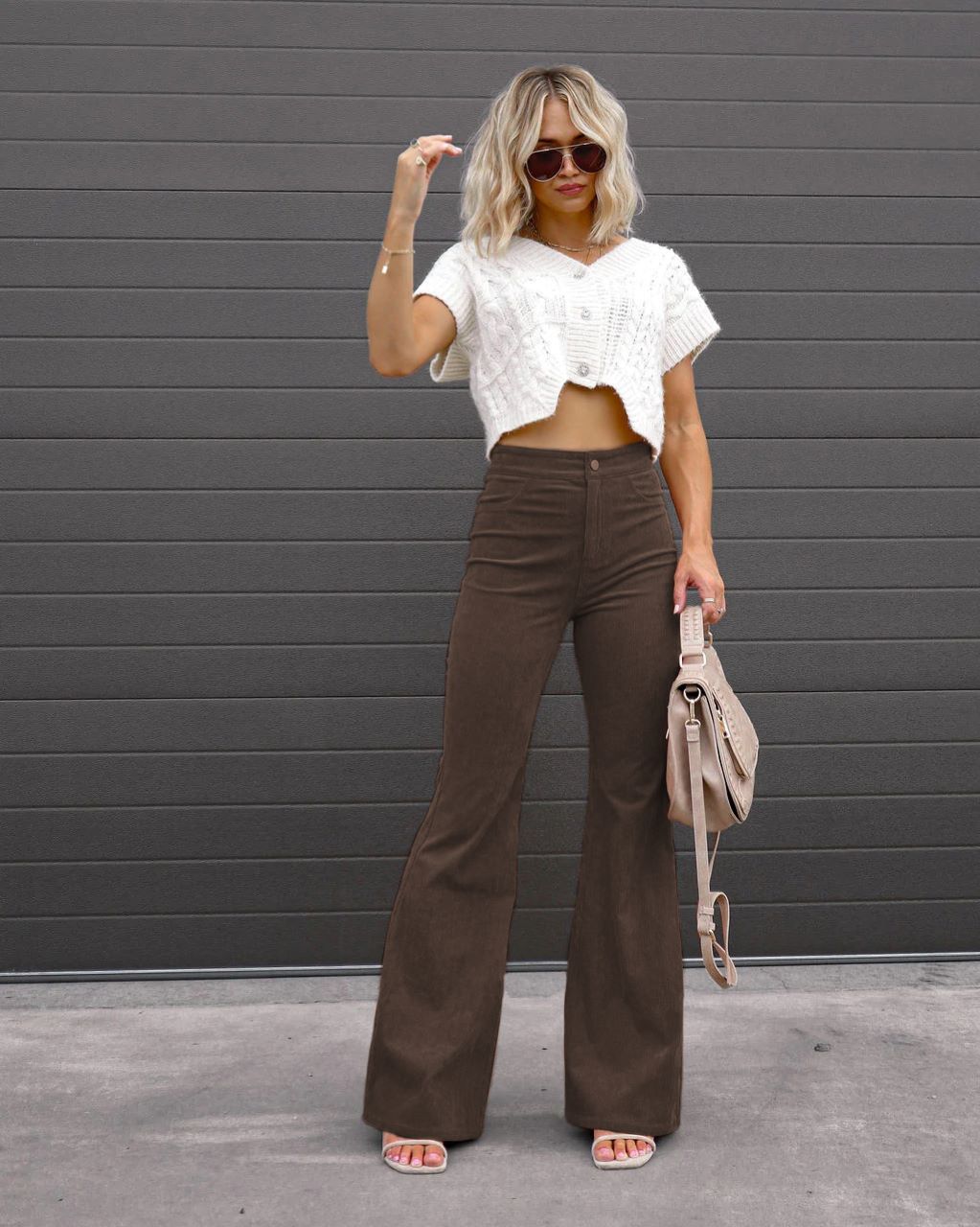 Pantalon Femme Tendance – Coupe Chic et Élégante