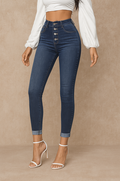 Jean femme coupe slim – Ourlet retroussé, tissu stretch et jeu de couleurs contrastées