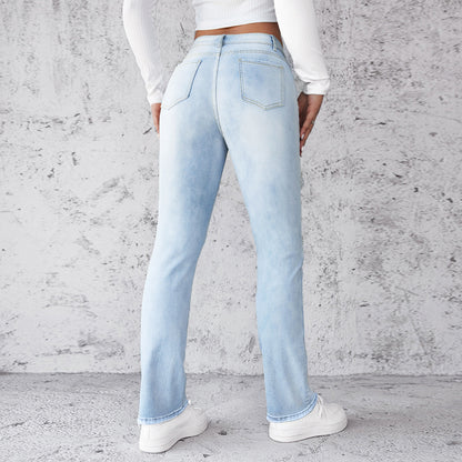 Jean femme coupe droite ajustée – Bleu clair, simple et tendance