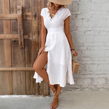 Robe élégante avec col en V et effet dentelle texturée
