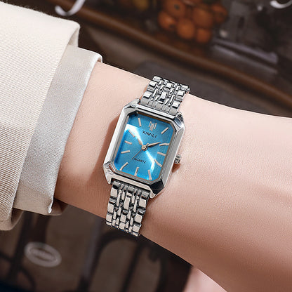 Montre simple tendance en acier carré pour femme